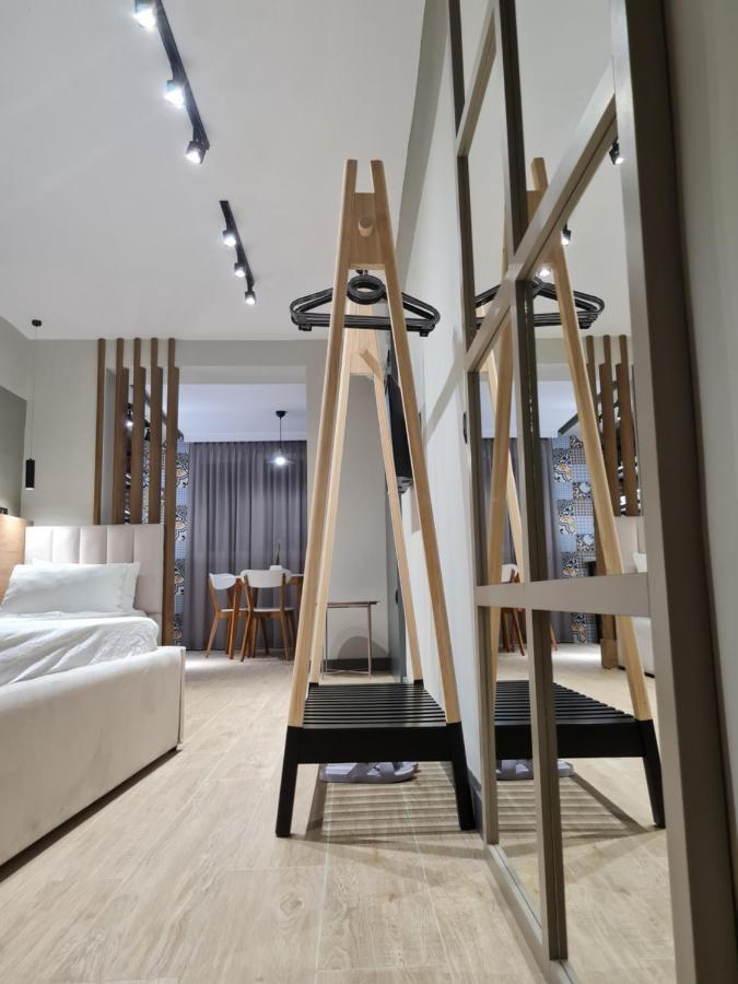 Tam Serviced Studio Apartment Myslym Shyri No1 Тирана Екстер'єр фото