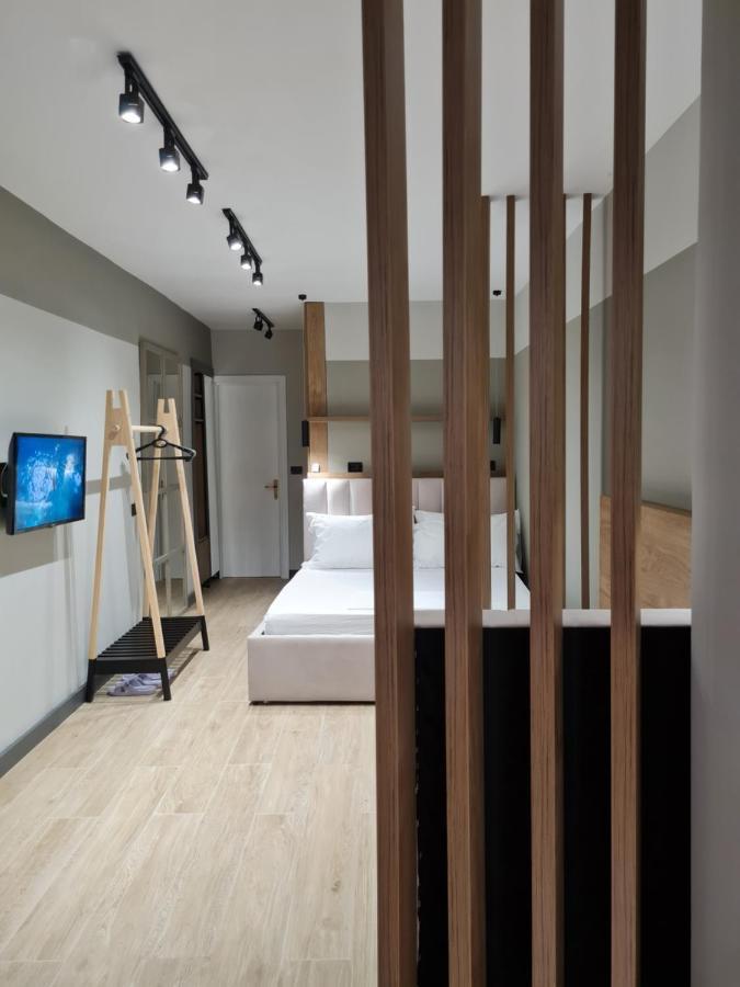 Tam Serviced Studio Apartment Myslym Shyri No1 Тирана Екстер'єр фото