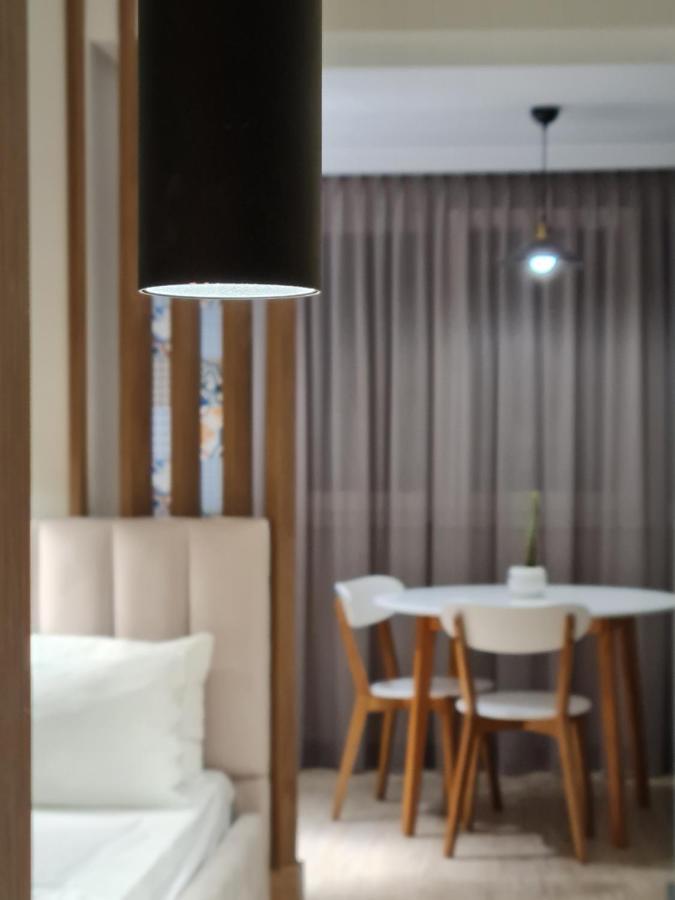 Tam Serviced Studio Apartment Myslym Shyri No1 Тирана Екстер'єр фото